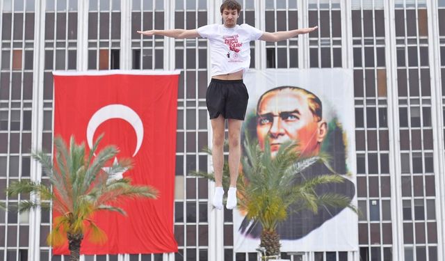 İzmir'de gençlerin ayı başladı: 19 Mayıs coşkusu, dolu dolu yaşanıyor