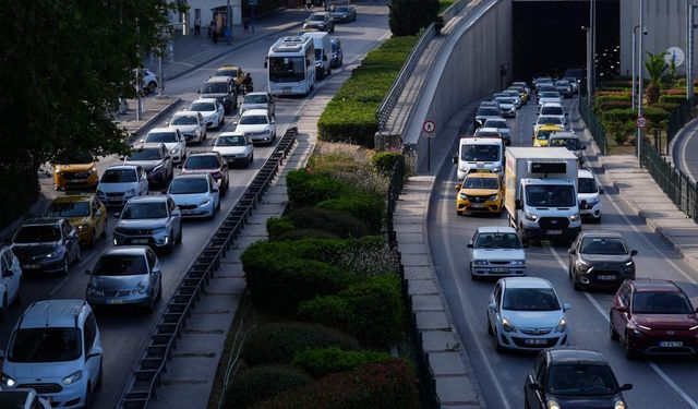 İzmir’de grev nedeniyle halk zor durumda
