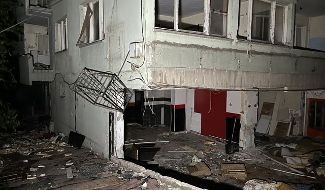İzmir'de tüyler ürperten olay: Metruk binada poşetler içinde 3 kafatası ve kemikler bulundu!