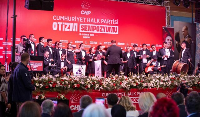 İzmir örnek gösterildi: Kırmızı Bayrak ve Destekli İstihdam Ofisi
