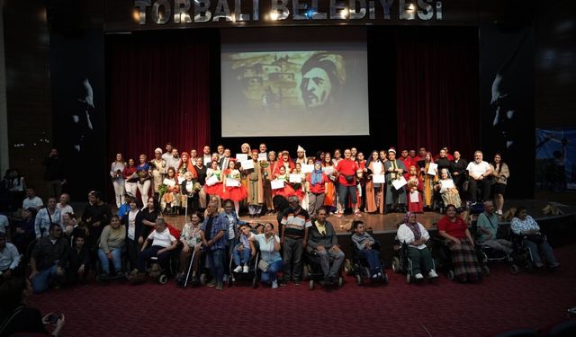 "Kalpten Kalbe Yunus Emre" Torbalı'da ayakta alkışlandı