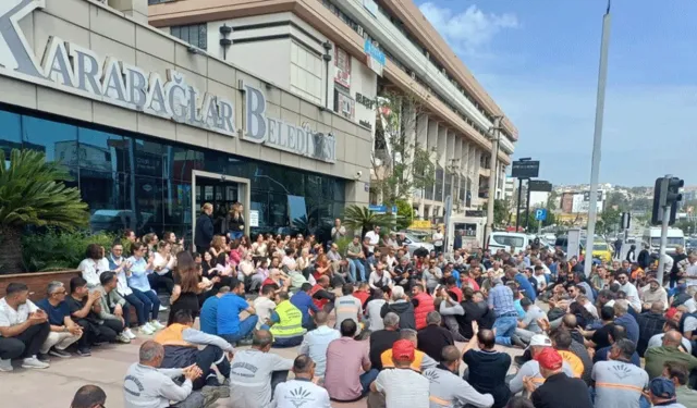 Maaş ödenmedi: Karabağlar Belediyesi'nde grev 2. gününde