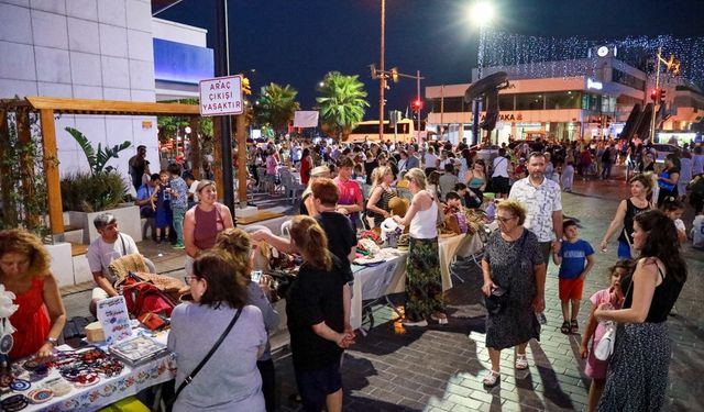 Karşıyaka'da "El Emeği Gece Pazarı" yeniden kuruluyor