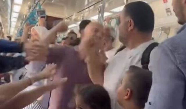 Marmaray’da korku dolu anlar: Çocukların gözleri önünde yumruklu kavga!