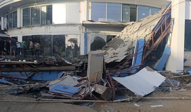Otel inşaatında balkon göçtü: Ekipler seferber oldu!