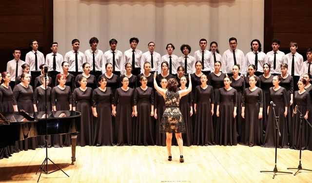 Sanatın kalbi AASSM'de atıyor: Korolar Festivali başladı