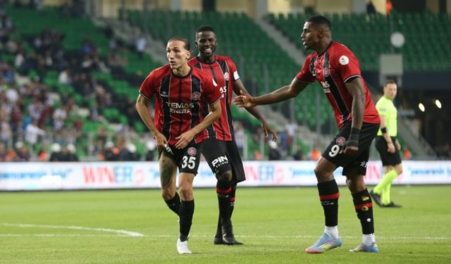 Fatih Karagümrük Süper Lig biletini alan son takım oldu!