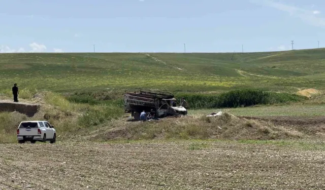 Tüyler ürperten olay! Baba ve 15 yaşındaki oğul kamyonetle yanmış halde bulundu