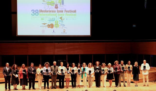 38. Uluslararası İzmir Festivali başladı