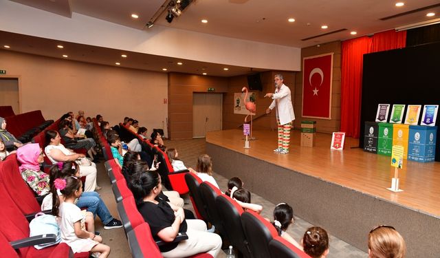 Çiğlili çocuklar, tiyatroyla çevre bilinci kazandı