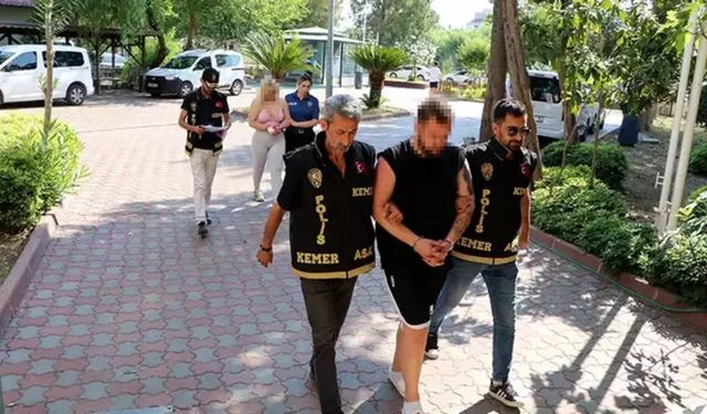 C*nsel ilişki vaadiyle tuzak kurup 3 çocuğu dolandırdılar!