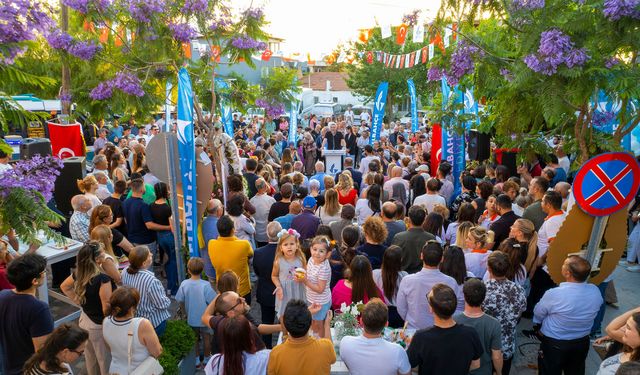 Güzelbahçe'de "Avlu Güzbel Cafe" kapılarını açtı