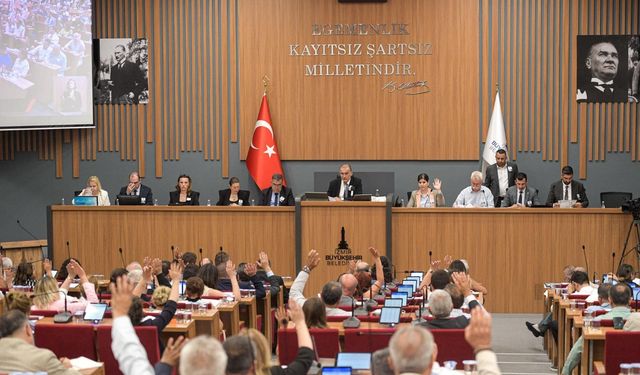 İzmir Meclisi'nde duygu dolu anlar: Ferdi Başkan kalbimizde!