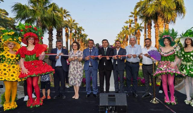 İzmir'de Balkon ve Bahçe Bitkileri Festivali başladı