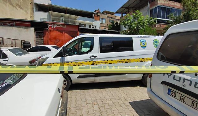 İzmir'de eşini tabancayla öldüren adam intihar etti!