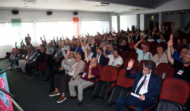 Karşıyaka'da kongre ertelendi