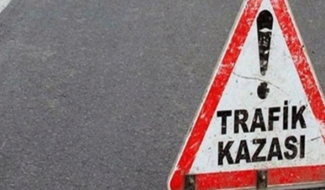 Otomobil ile motosiklet çarpıştı: 1 ölü, 1 ağır yaralı
