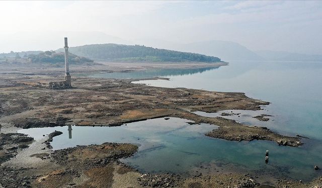 İzmirliye bu yaz zor geçecek: Su krizi başlıyor...