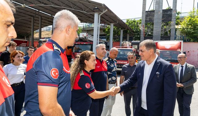 Başkan Tugay'dan itfaiye memurlarına yangın primi müjdesi