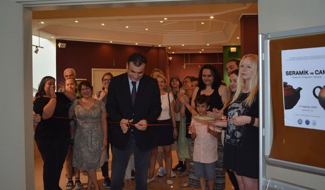 EÜ'de "Seramik ve Cam Tasarımı Sergisi" açıldı