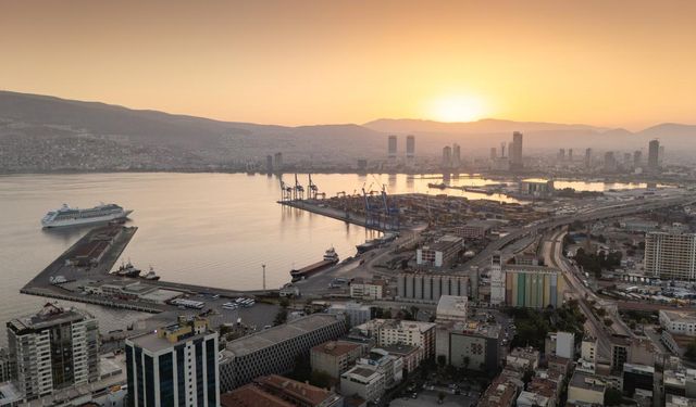 Moody’s, İzmir'in ulusal kredi notunu "Aaa" seviyesine yükseltti