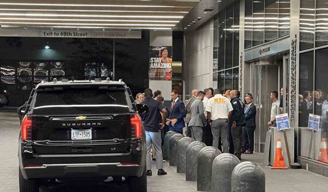New York’ta gökdelende silahlı saldırı: 1'i polis 4 kişi yaşamını yitirdi