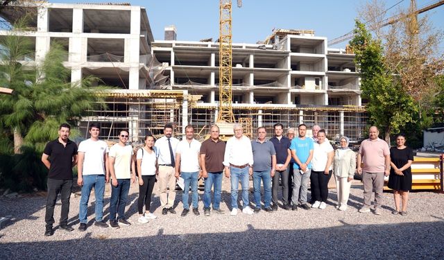 Ege Teknopark'ın modern binası hızla yükseliyor