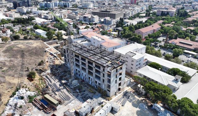 Eşrefpaşa Hastanesi inşaatı hızla sürüyor: Beşinci kata ulaşıldı