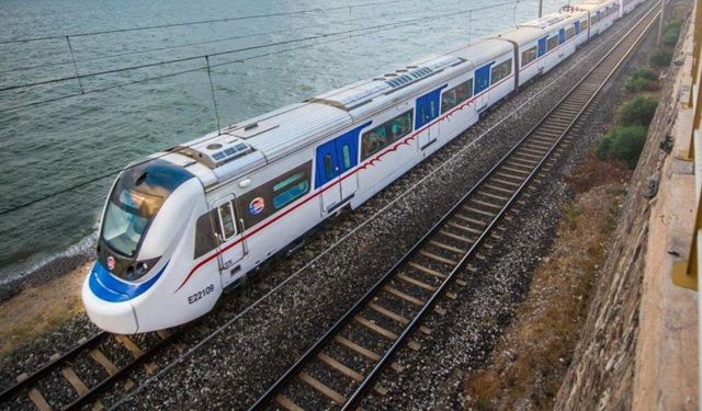 8 Aralık 2025 İZBAN çalışıyor mu, seferler iptal mi?