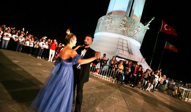 Karşıyaka'da "Cumhuriyet’in Adımları" ile dans kursu başlıyor