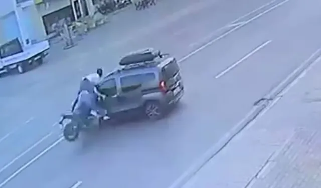 Motosiklet yolcusu havada üç takla atarak yere düştü