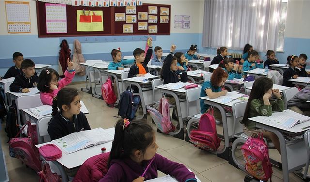 2025 Kasım ara tatili ne zaman başlayacak? 15 günlük sömestr tatili ne zaman?