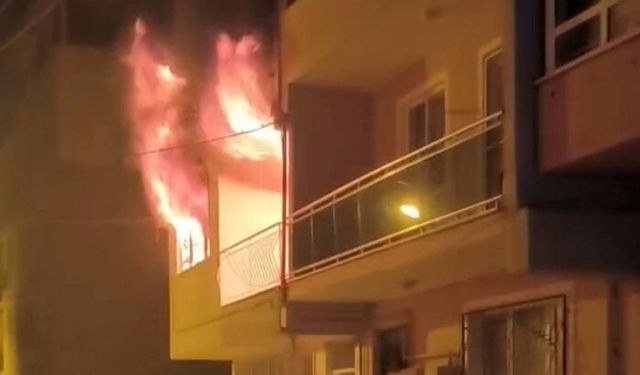Borç bunalımındaki baba dehşet saçtı: Evini yakıp intihar etti, oğlu balkondan atlayıp kurtuldu