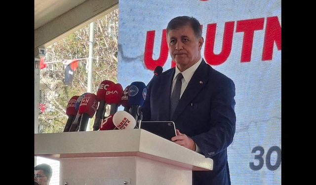 Başkan Tugay'dan deprem anmasında hükümete sert tepki: "Çelme takıp sonra hesap soruyorsunuz"