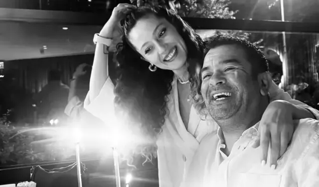 Bülent Şakrak'tan 16 küçük sevgilisine romantik doğum günü süprizi