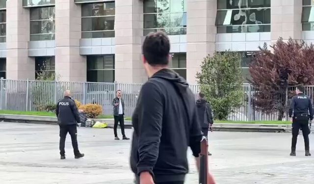 Çağlayan'da silahlı saldırgan kendini vurdu