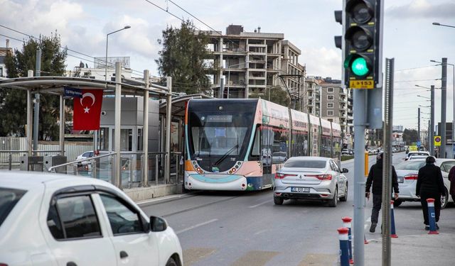 İzmir'de Çiğli Tramvay Hattı'nda kaza sonrası sefer değişikliği