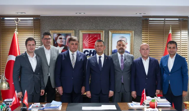 Özgür Özel’in PM listesi belli oldu: İzmir’den flaş isimler liste dışı kaldı