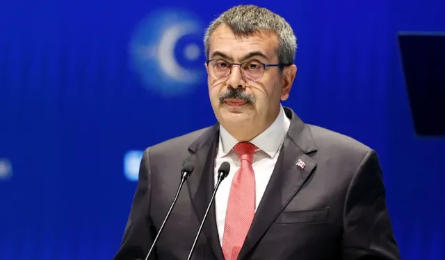 Bakan Tekin’den İzmir çıkışı: Okullarda sabun var, su yok