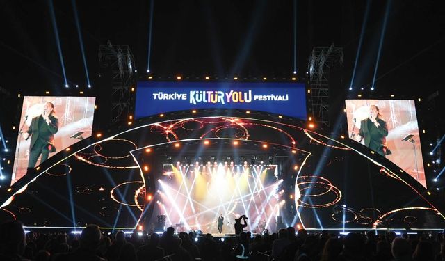 İzmir, dokuz gün boyunca sanatın ve kültürün kalbi oldu