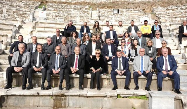 İzmir Ticaret Borsası zeytin ve zeytinyağı sezonunu Metropolis'te açtı