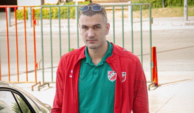 Karşıyaka'da Naumoski oynamadan gitti