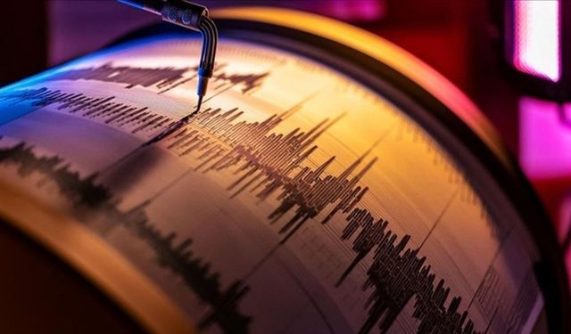 İran'da 5,1 büyüklüğünde çok şiddetli deprem!