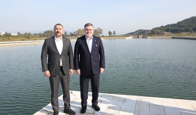 AK Partili Bayraklı'dan CHP'li Onbaşıoğlu'na yanıt: CHP'nin Selçuk'a kazandırdığı tek bir yatırım yok!