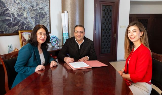 Balçova Belediyesi'nden çalışanlara 100 bin TL'lik promosyon müjdesi