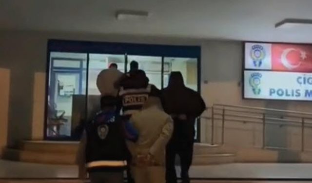 Çiğli’de zehir tacirlerine darbe: Binlerce hap ele geçirildi