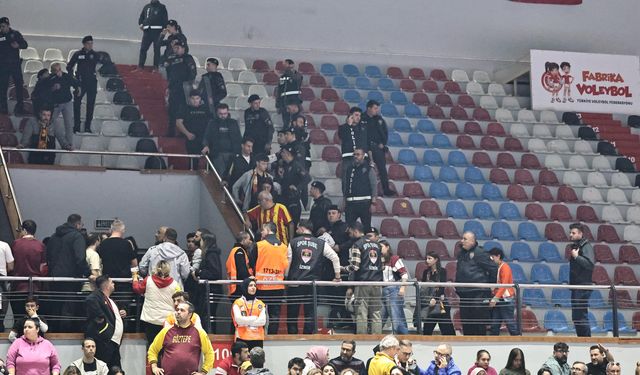 Göztepe'den voleybolda bilet jesti