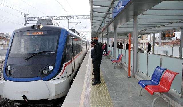 19 Mayıs'ta İzmir'de toplu taşıma ücretsiz mi? Metro, İZBAN, tramvay, ESHOT, vapur ücretsiz mi olacak?