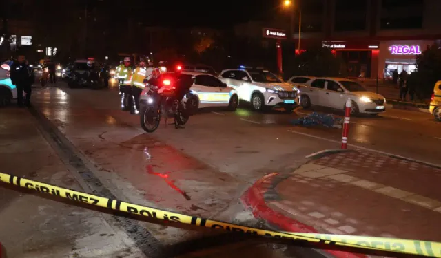 Kamyonla motosiklet çarpıştı: 17 yaşındaki genç yaşamını yitirdi