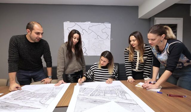 Konak, kentsel dönüşüm uygulama modelini belirliyor